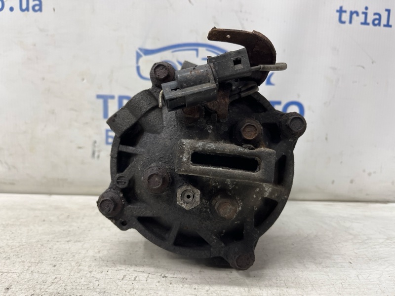 Компрессор кондиционера Outlander 2007-2012 XL 2.2 diesel 4N14 Компрессор кондиционера Outlander 2007-2012 XL 2.2 diesel 4N14