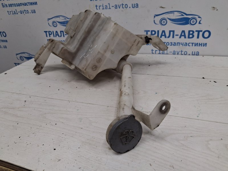 Бачок омывателя X-Trail 2007-2015 T31 2.5 бензин QR25DE