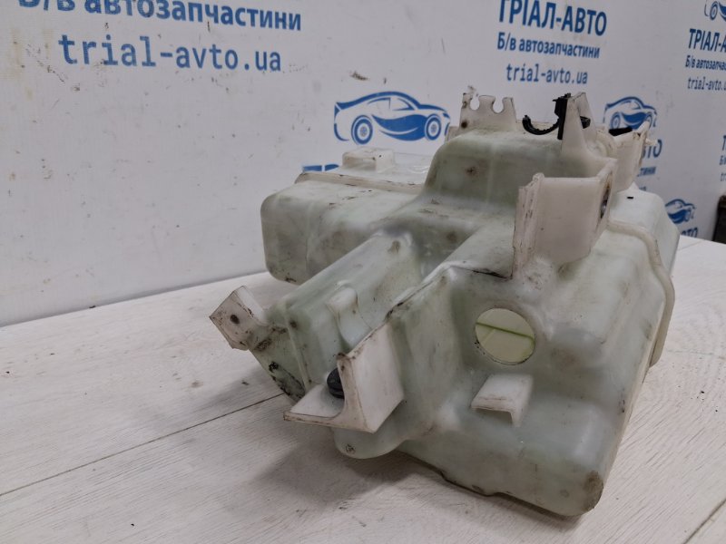 Бачок омывателя Mazda CX 5 KE 2.2 diesel Бачок омывателя Mazda CX 5 KE 2.2 diesel