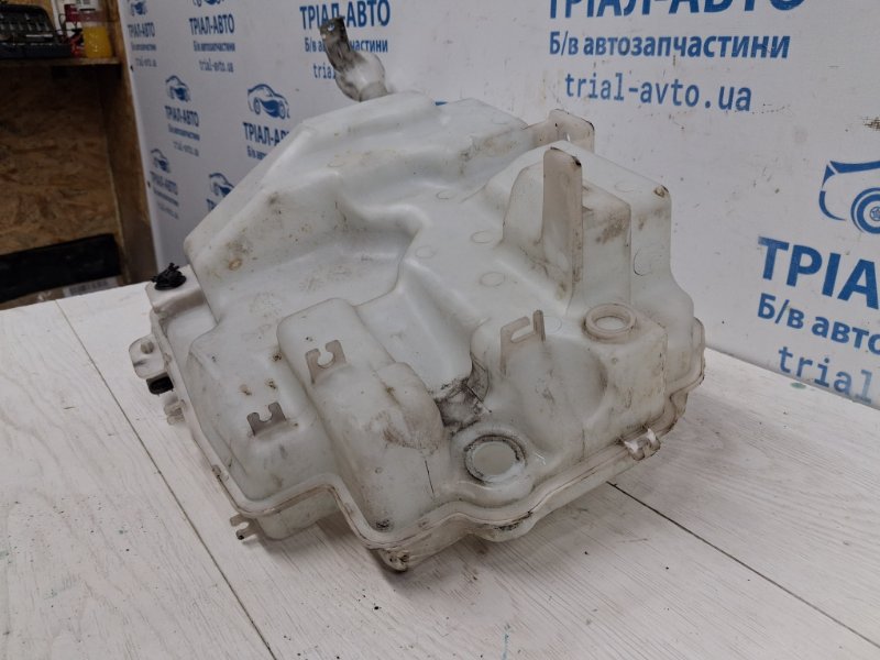 Бачок омывателя Mitsubishi ASX GA 1.8 Diesel 4N13