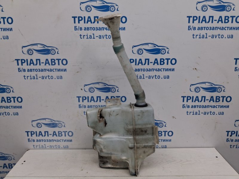 Запчасть бачок омывателя Mitsubishi Outlander 2007-2012 XL 2.2 diesel 4N14 8260A241 Б/У Бачок омывателя Mitsubishi Outlander 2007-2012 XL 2.2 diesel 4N14 8260A241 Б/У