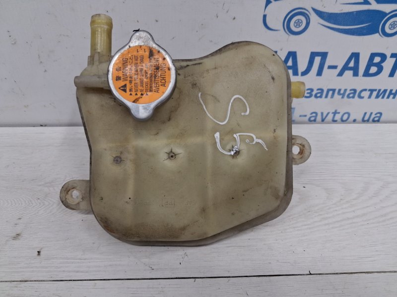 Бачок радиатора (расширительный) ASX 2010- GA 1.8 Diesel 4N13 Бачок радиатора (расширительный) ASX 2010- GA 1.8 Diesel 4N13