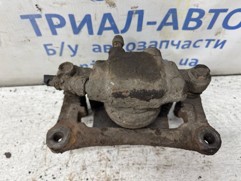 Суппорт задний правый Outlander 2007-2012 XL 2.2 diesel 4N14 Суппорт задний правый Outlander 2007-2012 XL 2.2 diesel 4N14