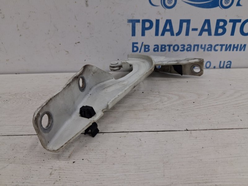 Петля капота правая ASX 2010- GA 1.8 Diesel 4N13 Петля капота правая ASX 2010- GA 1.8 Diesel 4N13