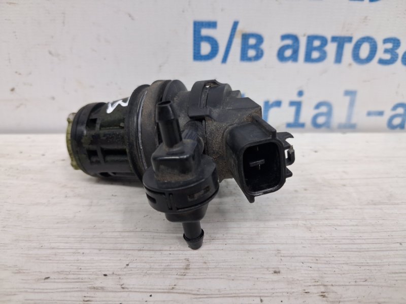 Насос омывателя фар Mazda 3 BK 1.6 бензин Z6 Насос омывателя фар Mazda 3 BK 1.6 бензин Z6