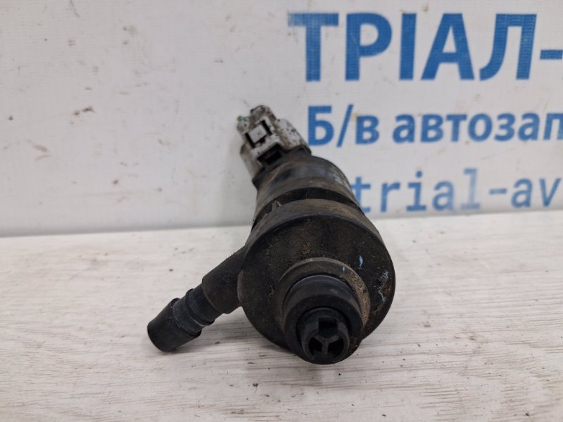 Насос омывателя фар CX 5 2011-2017 KE 2.2 diesel Насос омывателя фар CX 5 2011-2017 KE 2.2 diesel