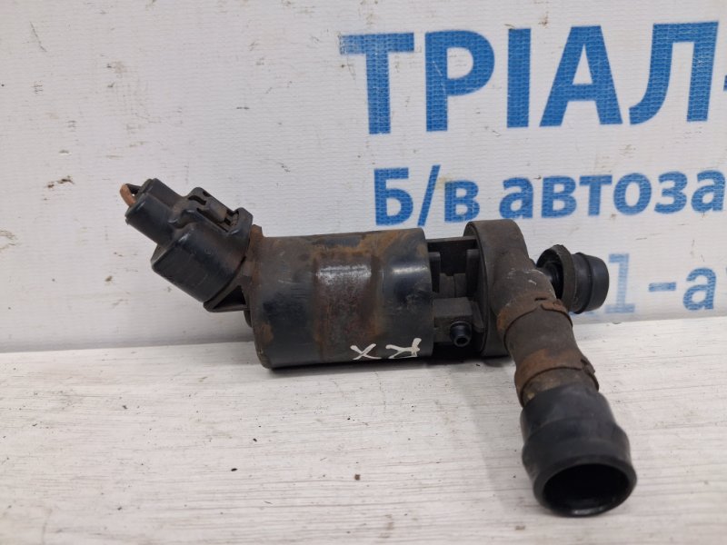 Запчасть насос омывателя фар Lexus RX 350 2003-2009 XU30 3.5 Бензин 2GRFE 8528020020 Б/У Насос омывателя фар Lexus RX 350 2003-2009 XU30 3.5 Бензин 2GRFE 8528020020 Б/У