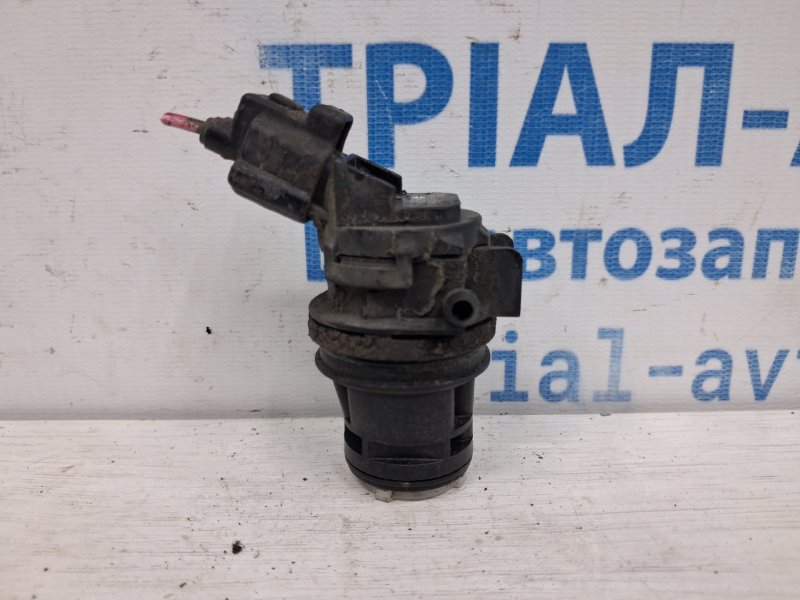 Запчасть насос омывателя стекла Lexus RX 350 2003-2009 XU30 3.5 Бензин 2GRFE 8533060190 Б/У Насос омывателя стекла Lexus RX 350 2003-2009 XU30 3.5 Бензин 2GRFE 8533060190 Б/У