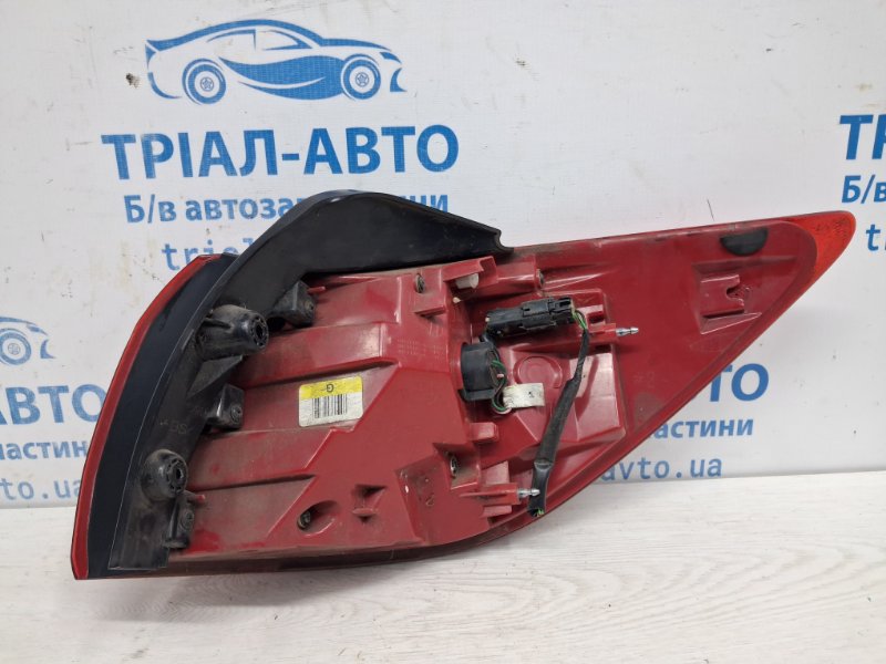 Фонарь задний внешний левый Sportage 2010-2016 SL 2.0 diesel D4HA Фонарь задний внешний левый Sportage 2010-2016 SL 2.0 diesel D4HA