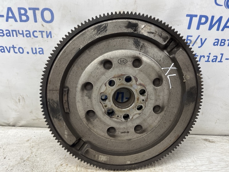 Маховик Outlander 2007-2012 XL 2.2 diesel 4N14 Маховик Outlander 2007-2012 XL 2.2 diesel 4N14