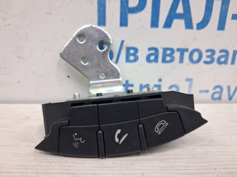 Запчасть кнопки руля Mitsubishi ASX 2010- GA 1.8 Diesel 4N13 8750A021 Б/У Кнопки руля Mitsubishi ASX 2010- GA 1.8 Diesel 4N13 8750A021 Б/У