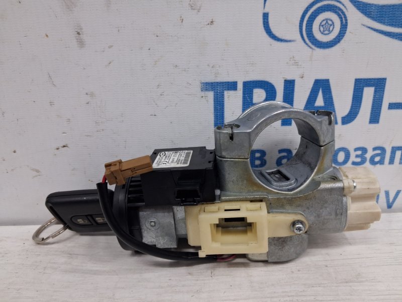 Запчасть замок зажигания Nissan X-Trail 2007-2015 T31 2.5 бензин QR25DE D8700JH125 Б/У Замок зажигания Nissan X-Trail 2007-2015 T31 2.5 бензин QR25DE D8700JH125 Б/У