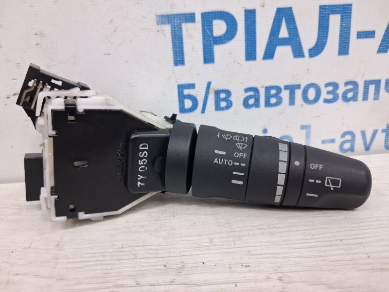 Запчасть переключатель подрулевой правый(дворники) Nissan X-Trail 2007-2015 T31 2.5 бензин QR25DE 25540EM00E Б/У Переключатель подрулевой правый(дворники) Nissan X-Trail 2007-2015 T31 2.5 бензин QR25DE 25540EM00E Б/У