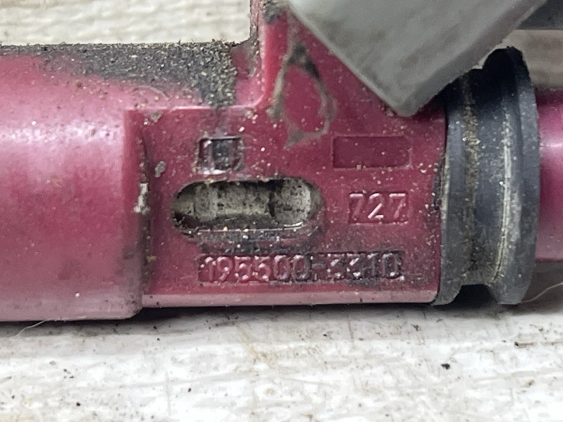 Форсунка топливная 3 2003-2009 BK 1.6 бензин Z6 Форсунка топливная 3 2003-2009 BK 1.6 бензин Z6
