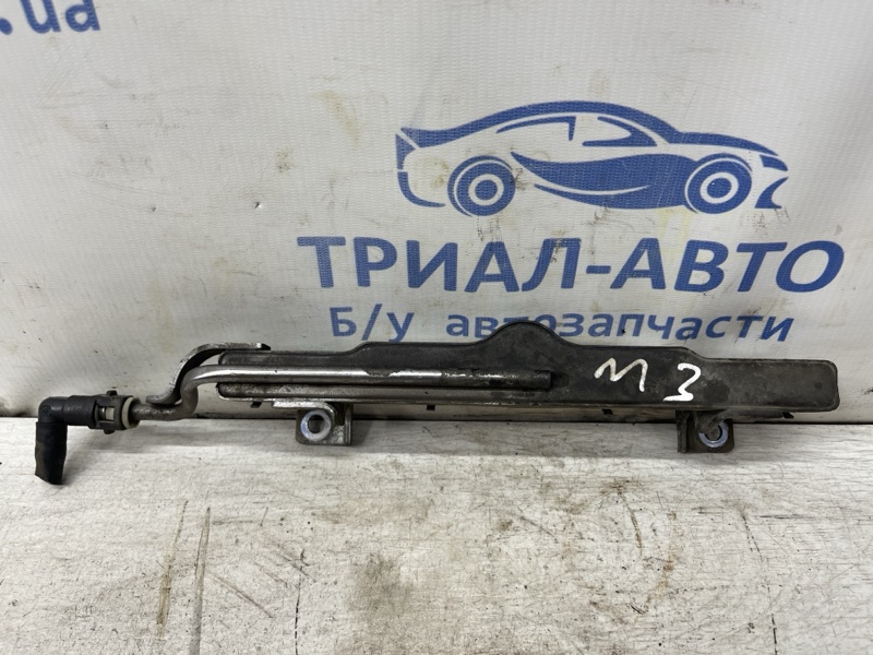 Топливная рампа Mazda 3 2003-2009 BK 1.6 бензин Z6 Z601-13-150A Б/У