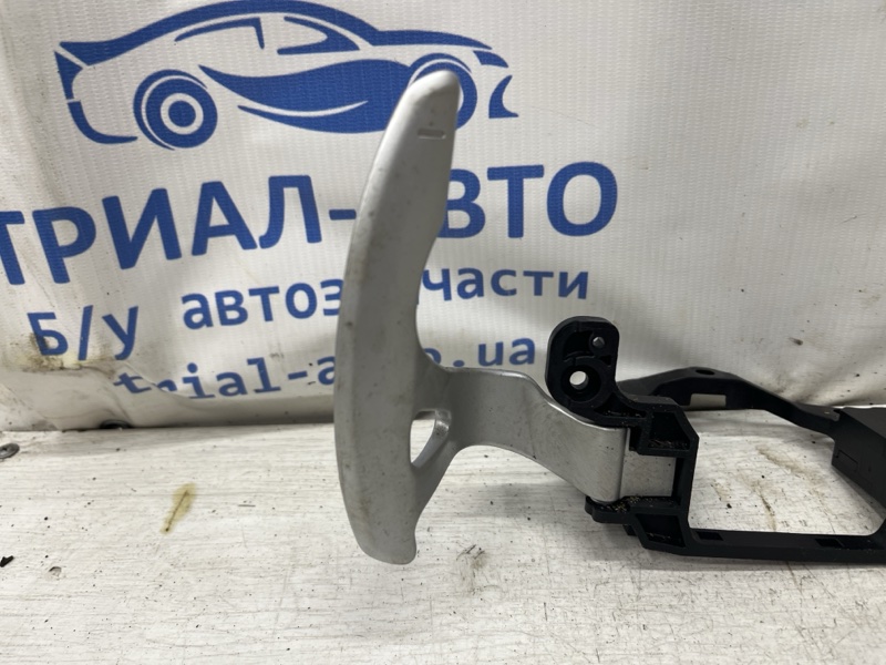 Кнопка руля Mitsubishi Outlander GF 2.0 бензин 4B11 Кнопка руля Mitsubishi Outlander GF 2.0 бензин 4B11
