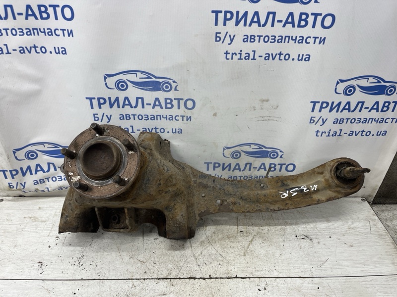 Запчасть рычаг задней подвески продольный правый Mazda 3 2003-2009 BK 1.6 бензин Z6 BP4K-28-200J Б/У Рычаг задней подвески продольный правый Mazda 3 2003-2009 BK 1.6 бензин Z6 BP4K-28-200J Б/У