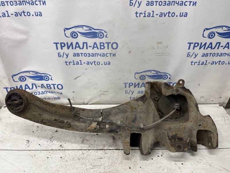 Рычаг задней подвески продольный правый 3 2003-2009 BK 1.6 бензин Z6 Рычаг задней подвески продольный правый 3 2003-2009 BK 1.6 бензин Z6