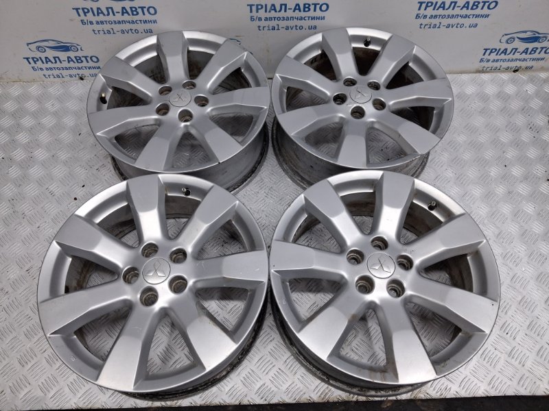 Запчасть диски титан комплект r18 Mitsubishi Outlander 2007-2012 XL 2.2 diesel 4N14 4250B594 Б/У Диски титан комплект R18 Mitsubishi Outlander 2007-2012 XL 2.2 diesel 4N14 4250B594 Б/У