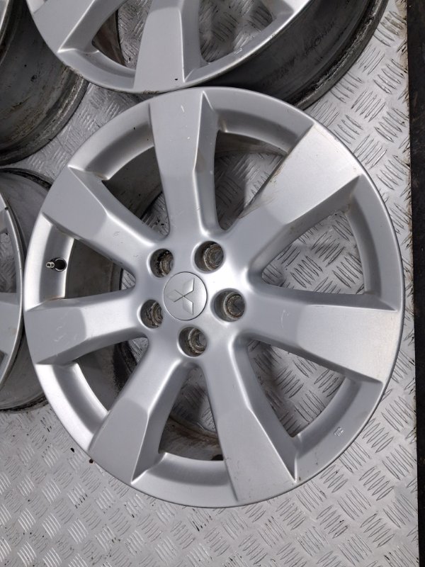 Диски титан комплект R18 Outlander 2007-2012 XL 2.2 diesel 4N14 Диски титан комплект R18 Outlander 2007-2012 XL 2.2 diesel 4N14