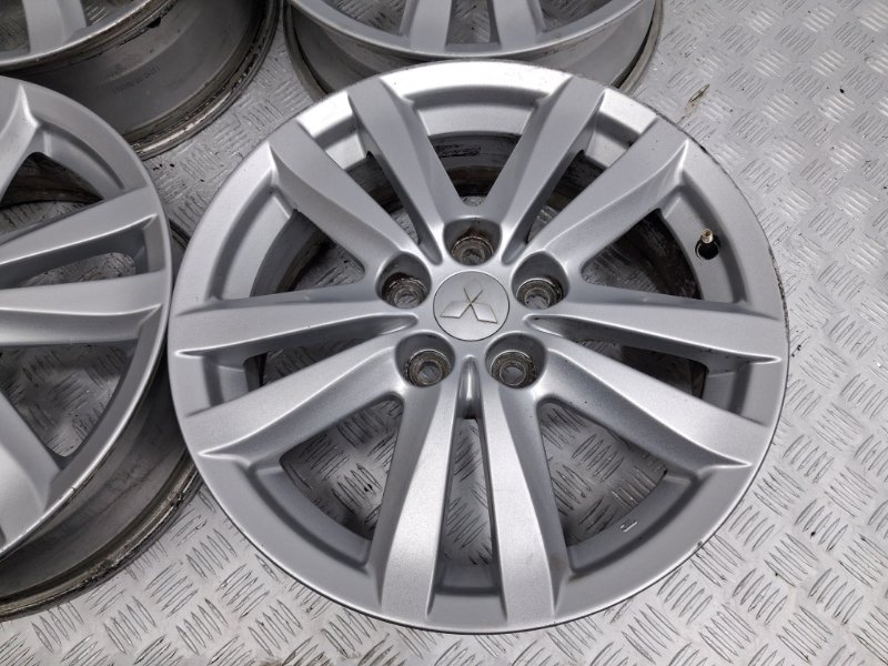Диски титан комплект R17 ASX 2010- GA 1.8 Diesel 4N13 Диски титан комплект R17 ASX 2010- GA 1.8 Diesel 4N13