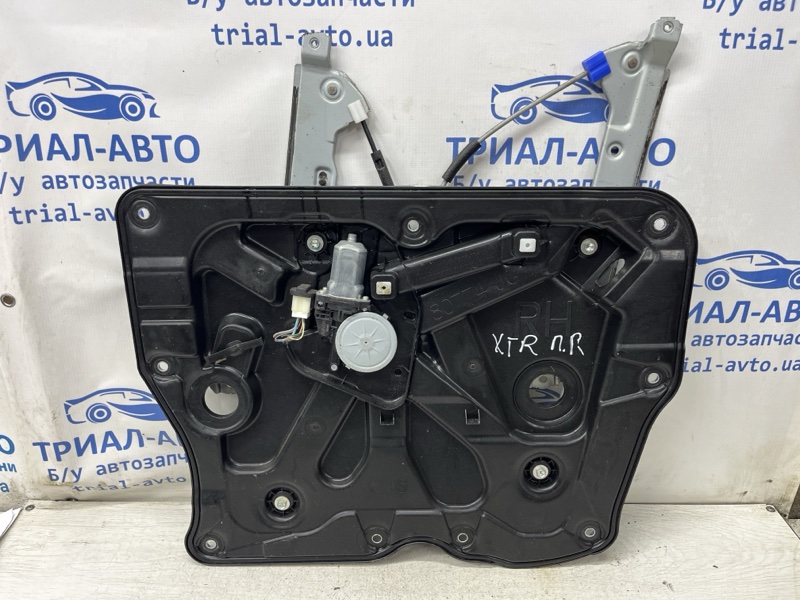 Запчасть стеклоподъемник передний правый Nissan X-Trail 2007-2015 T31 2.5 бензин QR25DE 80720JG000 Б/У Стеклоподъемник передний правый Nissan X-Trail 2007-2015 T31 2.5 бензин QR25DE 80720JG000 Б/У