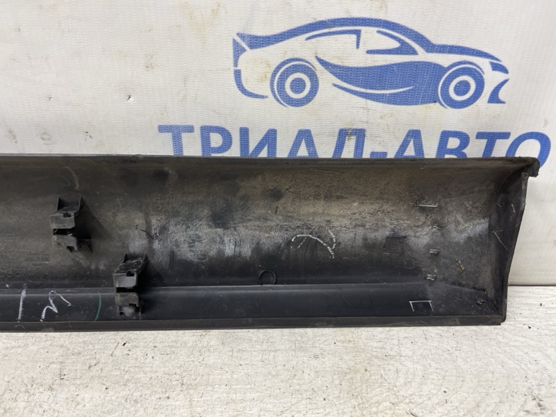 Накладка двери задняя правая X-Trail 2007-2015 T31 2.5 бензин QR25DE Накладка двери задняя правая X-Trail 2007-2015 T31 2.5 бензин QR25DE
