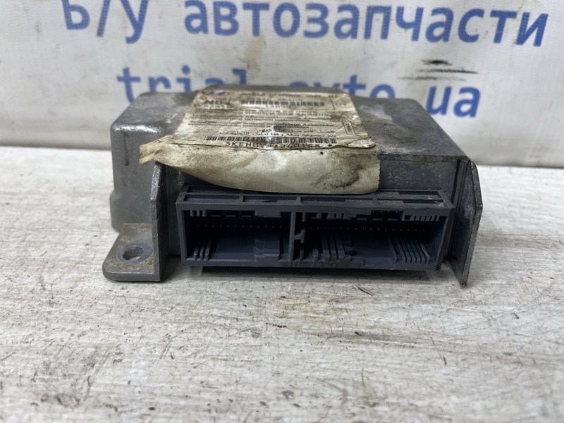 Блок управления AIRBAG Sonata 2004-2010 NF 2.4 бензин G4KC Блок управления AIRBAG Sonata 2004-2010 NF 2.4 бензин G4KC
