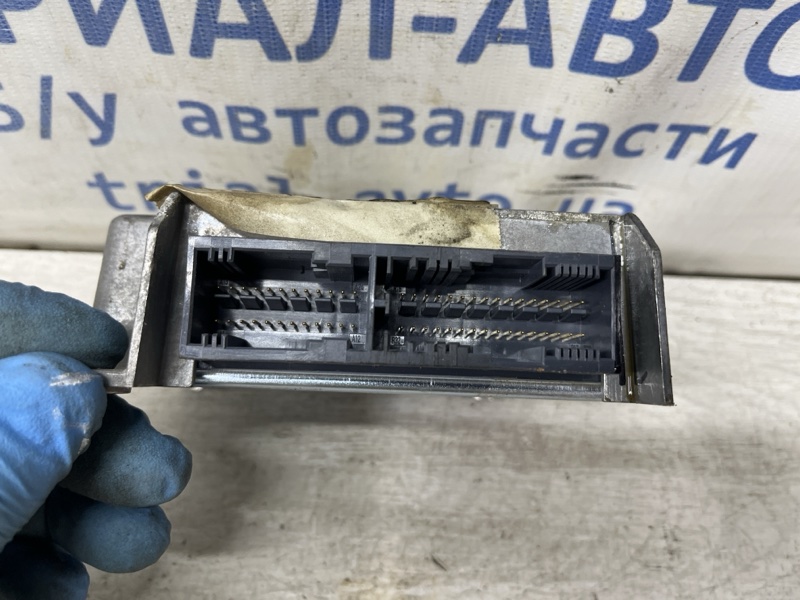 Блок управления AIRBAG Sonata 2004-2010 NF 2.4 бензин G4KC Блок управления AIRBAG Sonata 2004-2010 NF 2.4 бензин G4KC