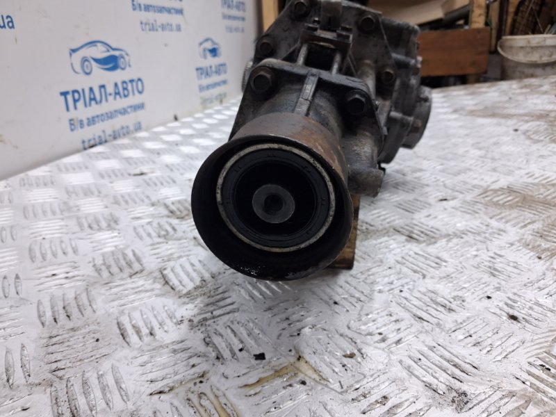 Раздаточная коробка Mitsubishi Outlander XL 2.2 diesel 4N14 Раздаточная коробка Mitsubishi Outlander XL 2.2 diesel 4N14