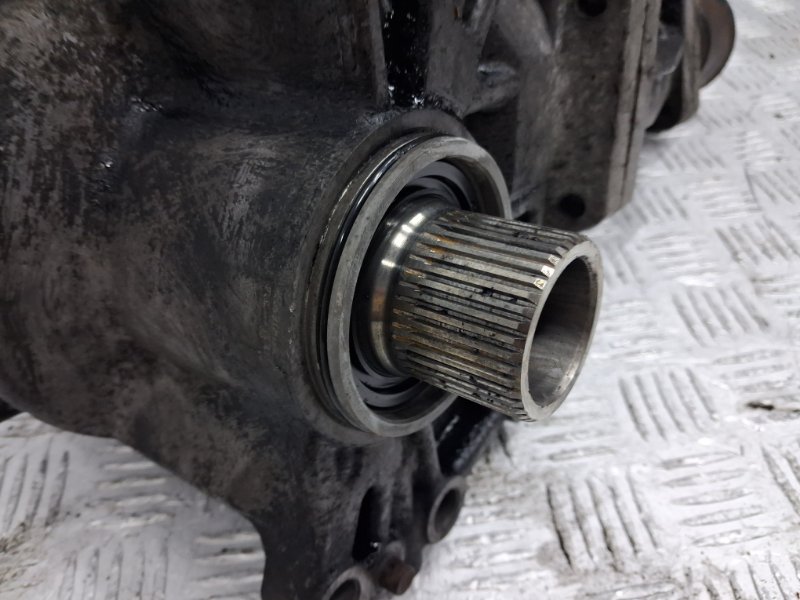 Раздаточная коробка Outlander 2007-2012 XL 2.2 diesel 4N14 Раздаточная коробка Outlander 2007-2012 XL 2.2 diesel 4N14