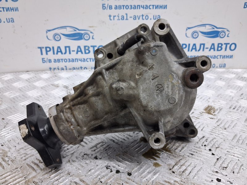 Запчасть раздаточная коробка Nissan X-Trail 2007-2015 T31 2.5 бензин QR25DE 33100JG200 Б/У Раздаточная коробка Nissan X-Trail 2007-2015 T31 2.5 бензин QR25DE 33100JG200 Б/У