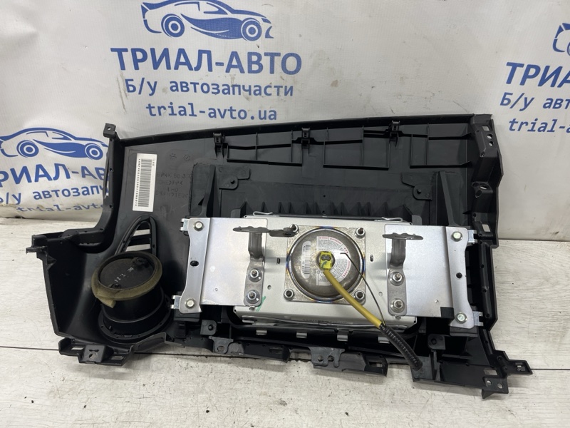 Запчасть подушка безопасности в торпеду Mazda 3 2003-2009 BK 1.6 бензин Z6 BP4S-57-K50A Б/У Подушка безопасности в торпеду Mazda 3 2003-2009 BK 1.6 бензин Z6 BP4S-57-K50A Б/У