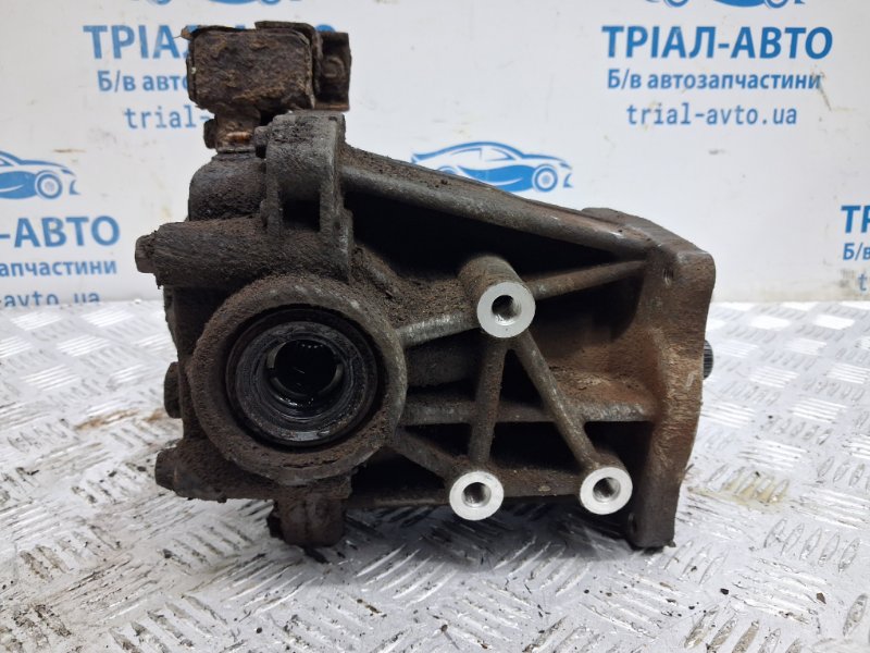 Редуктор задний Outlander 2007-2012 XL 2.2 diesel 4N14