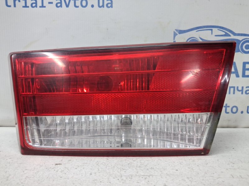 Запчасть фонарь задний внутренний правый Hyundai Sonata 2004-2010 NF 2.4 бензин G4KC 924043K020 Б/У Фонарь задний внутренний правый Hyundai Sonata 2004-2010 NF 2.4 бензин G4KC 924043K020 Б/У
