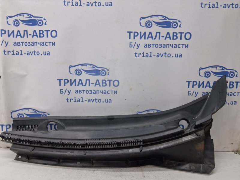 Запчасть дефлектор дворников левый Mitsubishi Outlander 2007-2012 XL 2.4 бензин 4b12 7405A113 Б/У Дефлектор дворников левый Mitsubishi Outlander 2007-2012 XL 2.4 бензин 4b12 7405A113 Б/У