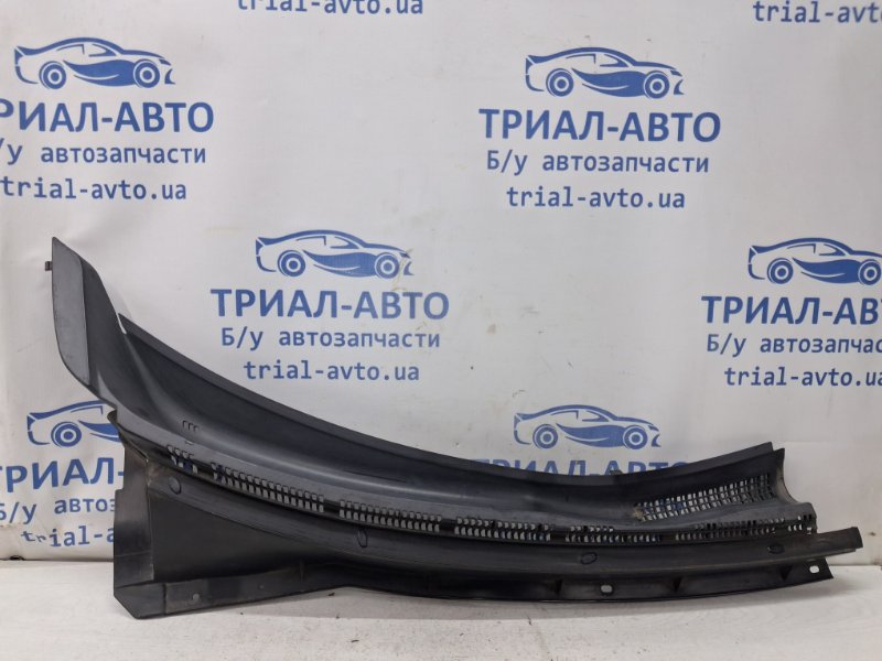 Запчасть дефлектор дворников правый Mitsubishi Outlander 2007-2012 XL 2.4 бензин 4b12 7405A114 Б/У Дефлектор дворников правый Mitsubishi Outlander 2007-2012 XL 2.4 бензин 4b12 7405A114 Б/У
