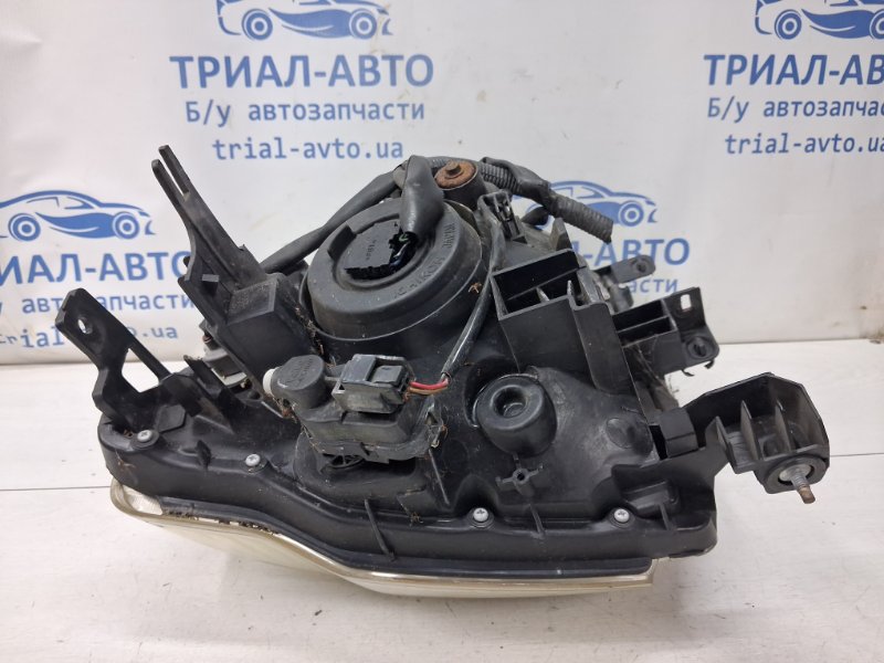 Фара левая X-Trail 2007-2015 T31 2.5 бензин QR25DE Фара левая X-Trail 2007-2015 T31 2.5 бензин QR25DE