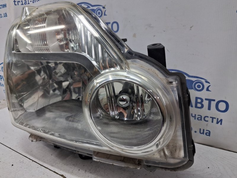 Фара правая X-Trail 2007-2015 T31 2.5 бензин QR25DE Фара правая X-Trail 2007-2015 T31 2.5 бензин QR25DE