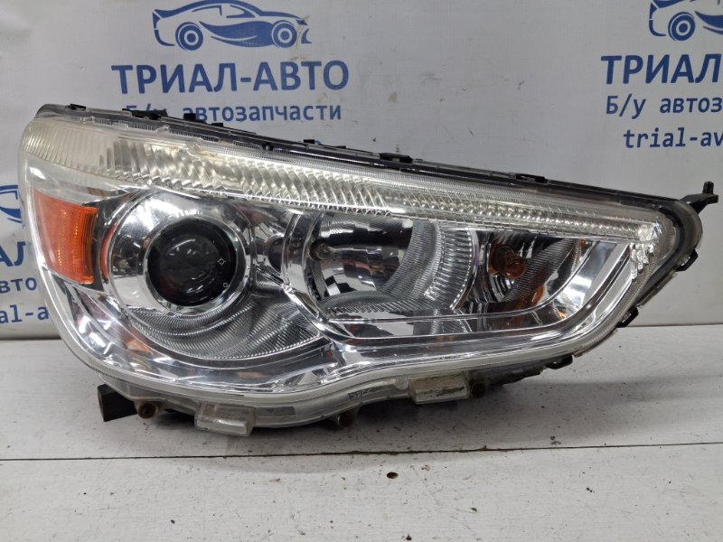 Фара правая галоген Mitsubishi ASX 2010- GA 1.8 Diesel 4N13 8301C226 Б/У