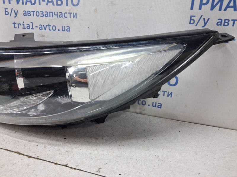 Фара левая Ксенон Sportage 2010-2016 SL 2.0 diesel D4HA Фара левая Ксенон Sportage 2010-2016 SL 2.0 diesel D4HA