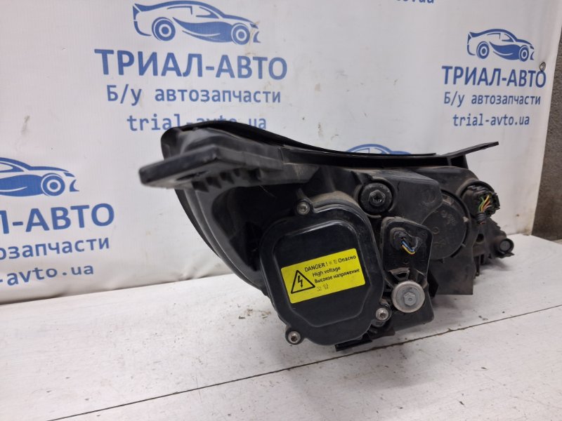 Фара левая Ксенон Sportage 2010-2016 SL 2.0 diesel D4HA Фара левая Ксенон Sportage 2010-2016 SL 2.0 diesel D4HA