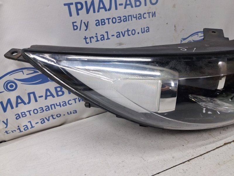 Фара правая Ксенон Sportage 2010-2016 SL 2.0 diesel D4HA Фара правая Ксенон Sportage 2010-2016 SL 2.0 diesel D4HA