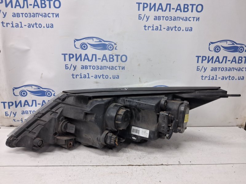 Фара правая Ксенон Sportage 2010-2016 SL 2.0 diesel D4HA Фара правая Ксенон Sportage 2010-2016 SL 2.0 diesel D4HA