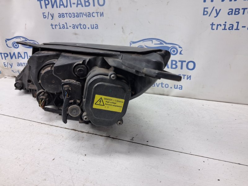 Фара правая Ксенон Sportage 2010-2016 SL 2.0 diesel D4HA Фара правая Ксенон Sportage 2010-2016 SL 2.0 diesel D4HA