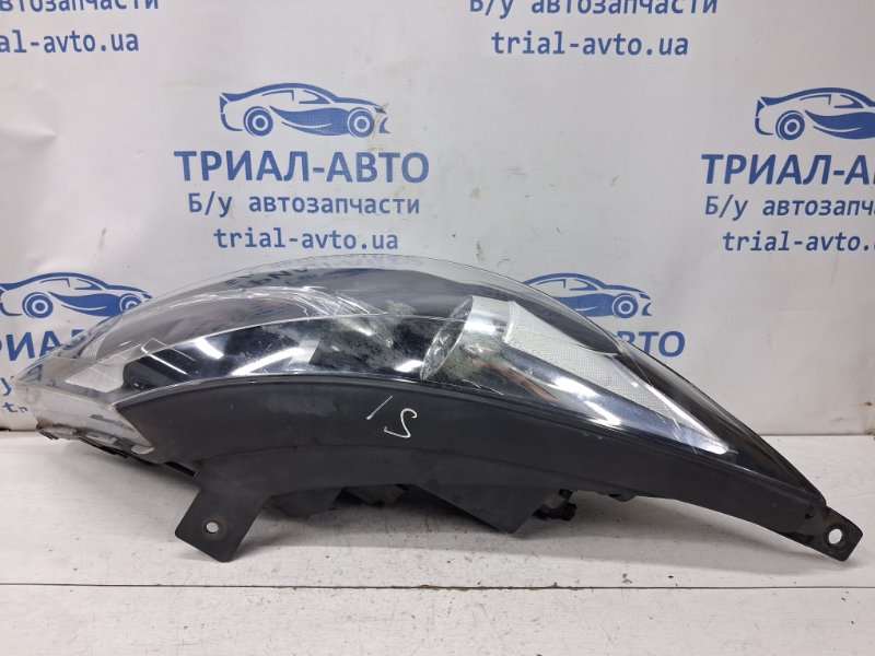 Фара правая Ксенон Sportage 2010-2016 SL 2.0 diesel D4HA Фара правая Ксенон Sportage 2010-2016 SL 2.0 diesel D4HA