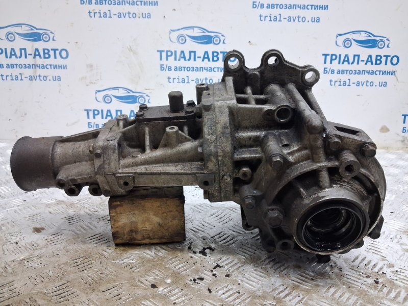 Запчасть раздаточная коробка Mitsubishi Outlander 2007-2012 XL 2.4 бензин 4b12 3200A067 Б/У Раздаточная коробка Mitsubishi Outlander 2007-2012 XL 2.4 бензин 4b12 3200A067 Б/У