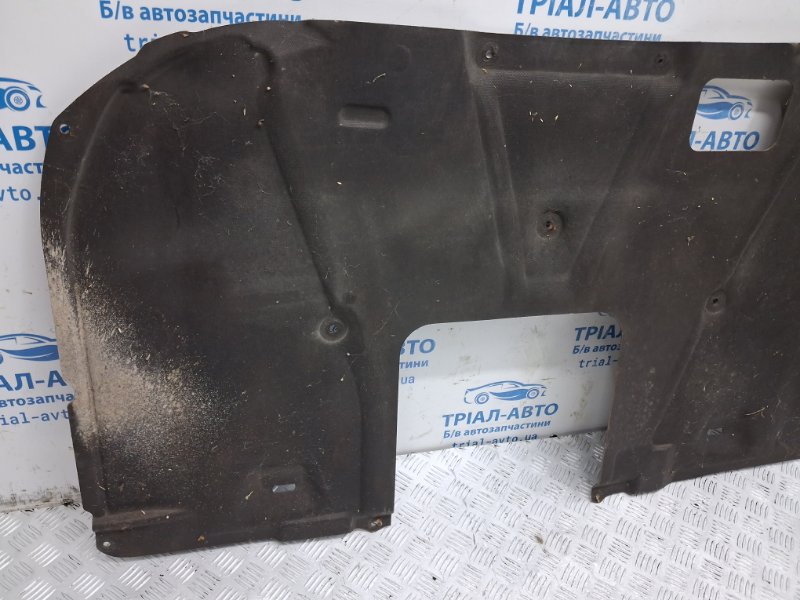 Обшивка капота Toyota Prado J120 3.0 Diesel 1KDFTV Обшивка капота Toyota Prado J120 3.0 Diesel 1KDFTV