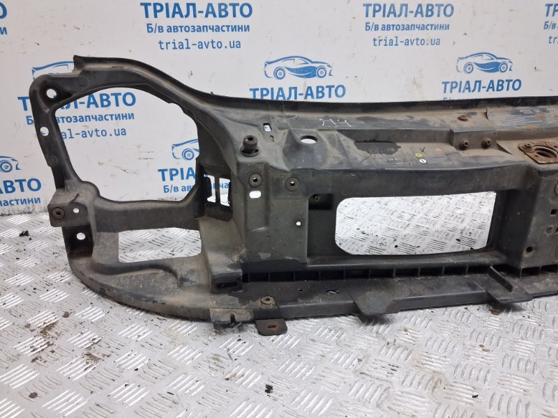 Панель передняя Trafic 2001-2014 FL M9R Панель передняя Trafic 2001-2014 FL M9R