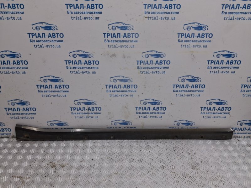 Запчасть накладка порога внешняя правая Toyota Prado 2002-2009 J120 3.0 Diesel 1KDFTV 7585160050 Б/У Накладка порога внешняя правая Toyota Prado 2002-2009 J120 3.0 Diesel 1KDFTV 7585160050 Б/У